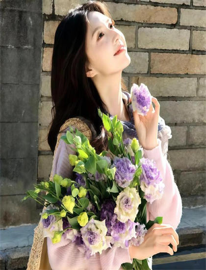 美國大蜜桃滋潤瘋狂禁_性感女人視頻